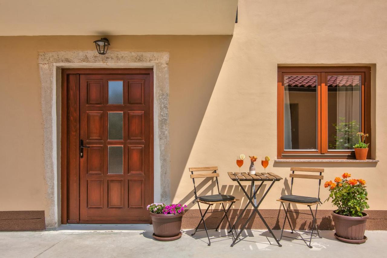 Apartments Tiny Garden Medulin Ngoại thất bức ảnh